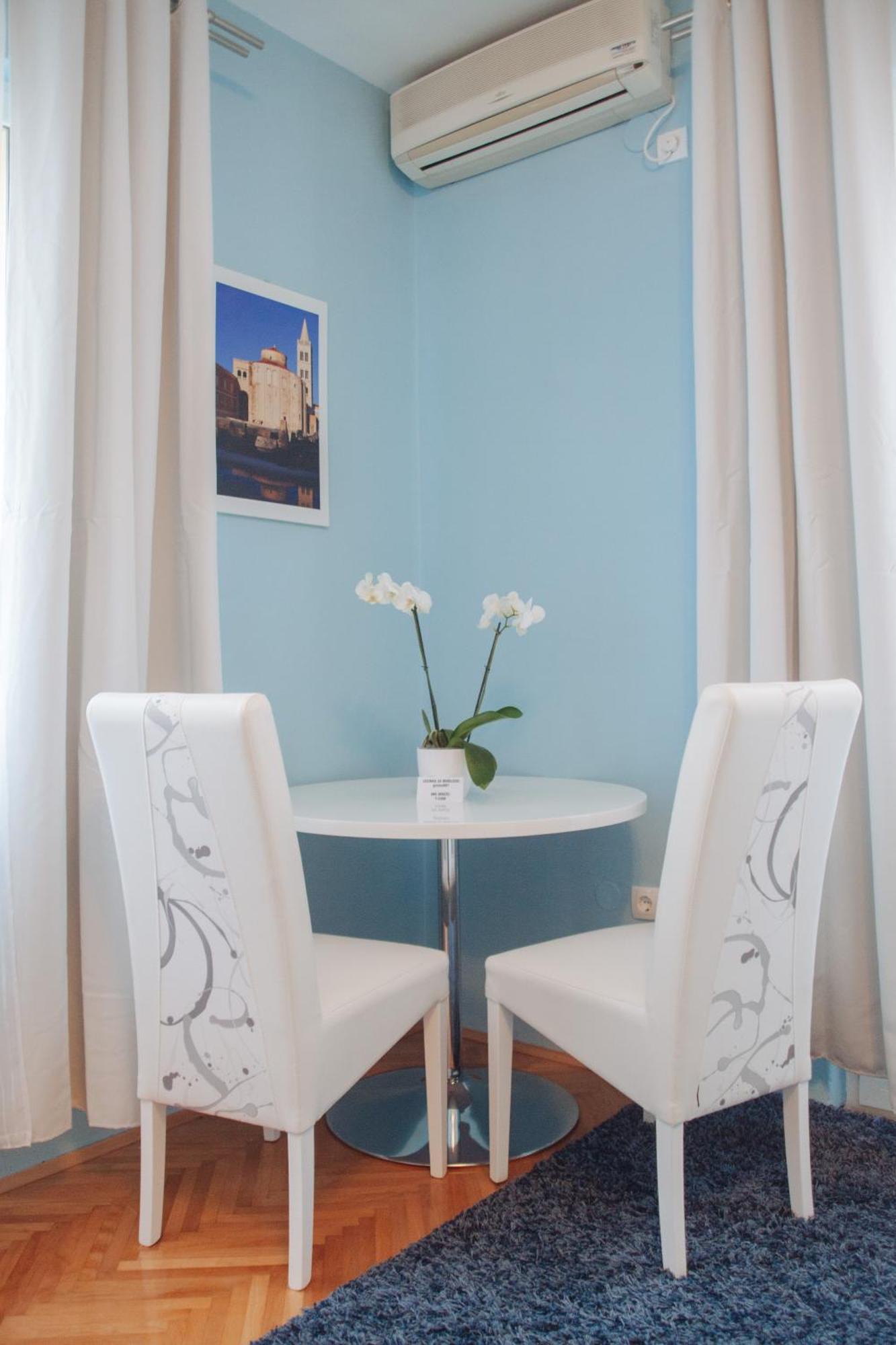 Apartments & Rooms Andrea زادار الغرفة الصورة